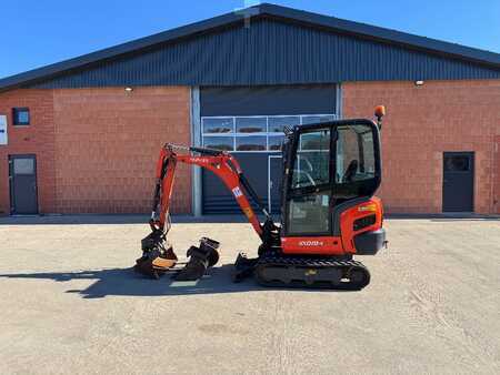 Mini kotrógép 2017 Kubota KX 019-4 (1)