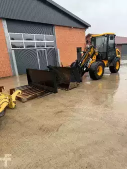 Wielladers 2007 JCB 407 AGRI (9)