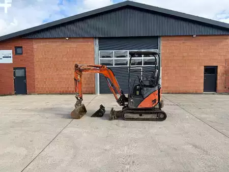Minibagry 2012 Hitachi ZX 17 U-2 (1)