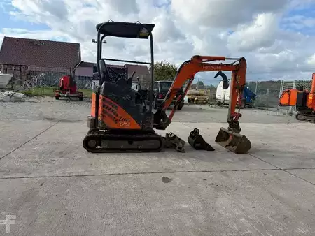 Minibagry 2012 Hitachi ZX 17 U-2 (5)