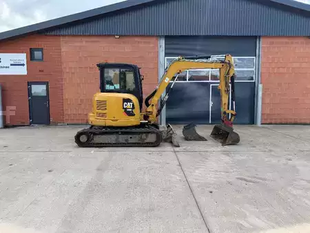 Mini-koparki 2019 Caterpillar 305 E2 (1)