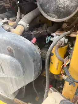 Kompaktikuormaajat 2003 Caterpillar 236 (10)