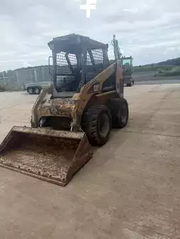 Kompaktikuormaajat 2003 Caterpillar 236 (4)
