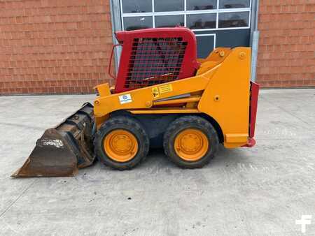Cargadores compactas 2008 Gehl 4240 (1)