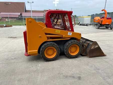 Cargadores compactas 2008 Gehl 4240 (4)