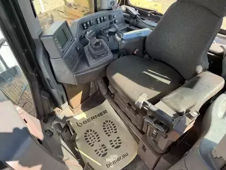 Outro 2005 Caterpillar D 10 T (7)