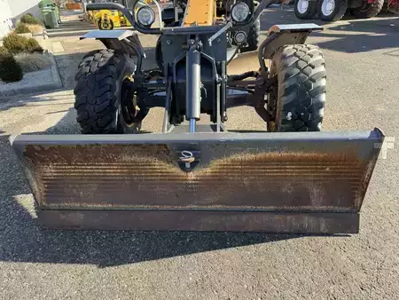 Livellatrici 2015 Case 836 C-AWD (4)