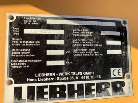 Liebherr PR 752