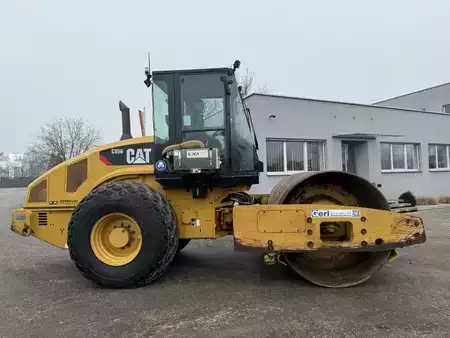 Tiejyrät 2011 Caterpillar CS 56 (4)