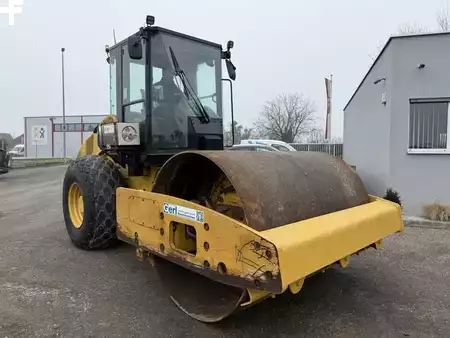 Tiejyrät 2011 Caterpillar CS 56 (5)