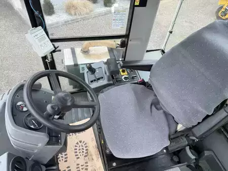 Tiejyrät 2011 Caterpillar CS 56 (8)