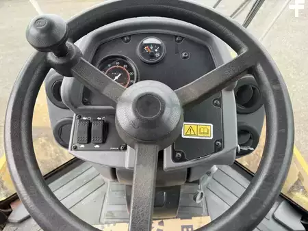 Tiejyrät 2011 Caterpillar CS 56 (9)