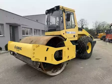 Tiejyrät 2008 BOMAG BW 213 DH-4 (2)