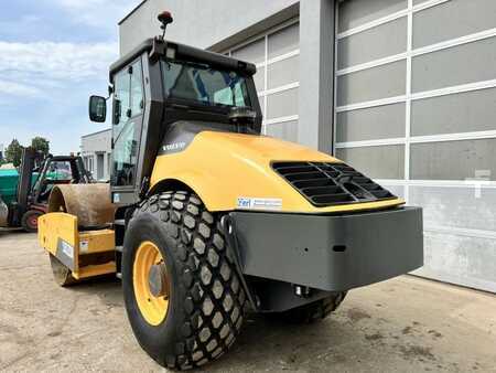 Compacteur monocylindre 2008 Volvo SD-122DX (3)