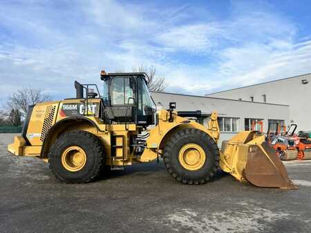 Ładowarki kołowe 2015 Caterpillar 966 M XE (5)