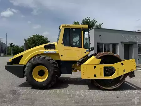 Komprimator 0 BOMAG BW 213 PDH-4 (4)