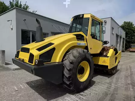 Komprimator 0 BOMAG BW 213 PDH-4 (6)