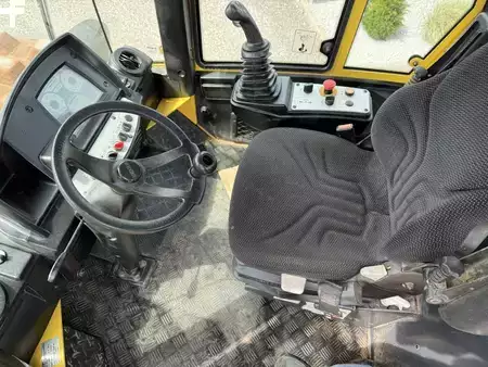 Komprimator 0 BOMAG BW 213 PDH-4 (8)