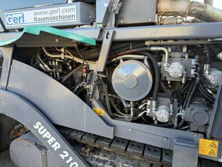 Finišery 2016 VÖGELE Super 2100-3i (10)