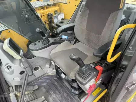 Escavatori cingolati 2013 Volvo ECR 145 DL (10)