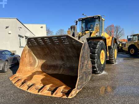 Volvo L 220 H