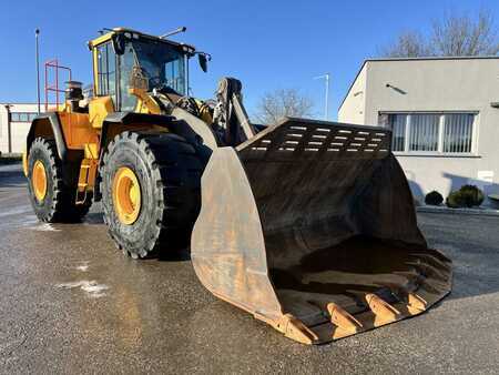 Volvo L 220 H