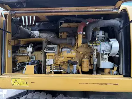 Mobil gravemaskin 2006 Caterpillar M 313 C (11)