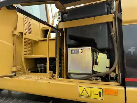 Mobil gravemaskin 2006 Caterpillar M 313 C (12)