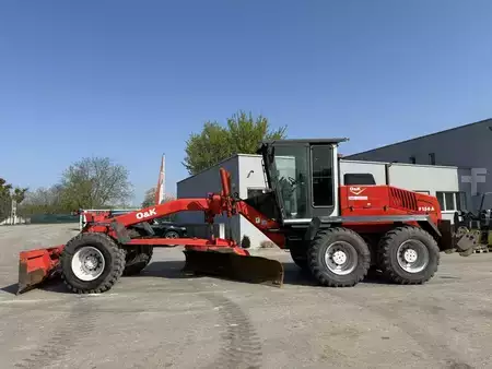 Równiarki 2002 O-K New Holland F 156.5 A (1)