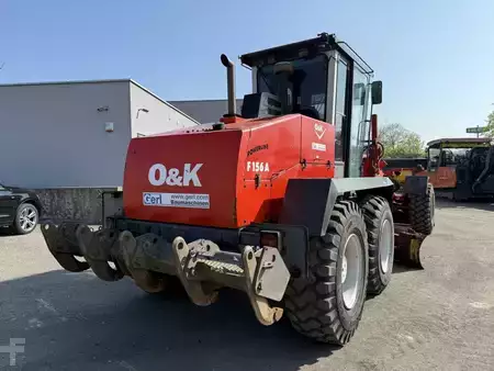 Równiarki 2002 O-K New Holland F 156.5 A (9)