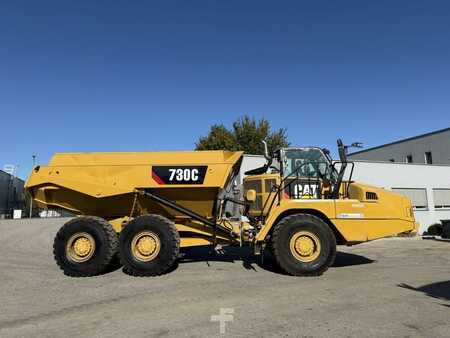 Leddumper / dumpere 2015 Caterpillar 730 C (6)