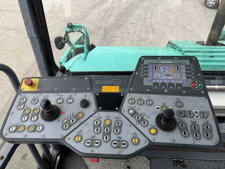 Kerékburkoló 2017 VÖGELE Super 1800-3i (11)