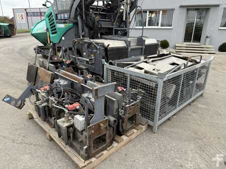 Kerékburkoló 2017 VÖGELE Super 1800-3i (5)