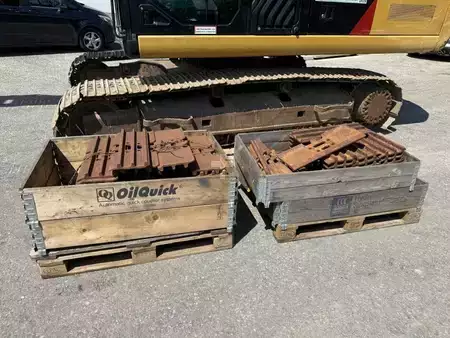 Escavadora de rastos 2014 Caterpillar 320 E (13)