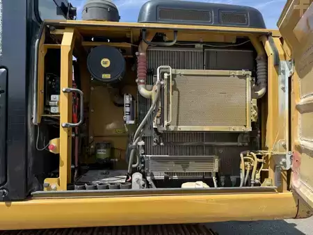 Escavadora de rastos 2014 Caterpillar 320 E (9)