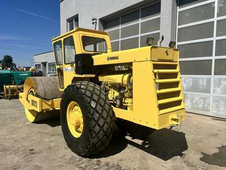 BOMAG BW 212