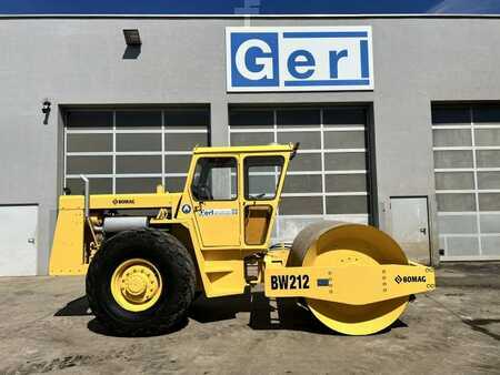 BOMAG BW 212