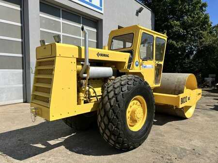 BOMAG BW 212