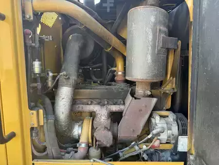 Równiarki 2009 Caterpillar 120 M (13)