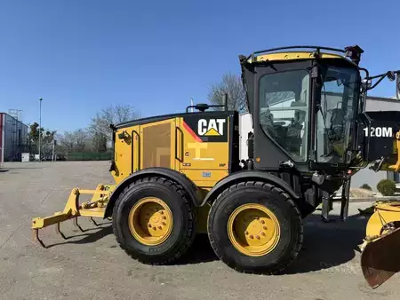 Równiarki 2009 Caterpillar 120 M (7)