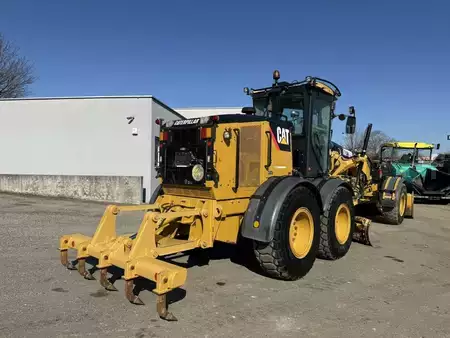 Równiarki 2009 Caterpillar 120 M (9)