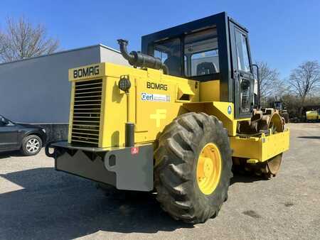 JCB Vibromax W 1402 PD