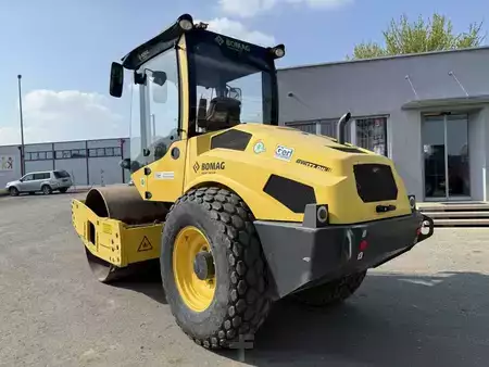 Tiejyrät 2015 BOMAG BW 177 DH-5 (3)