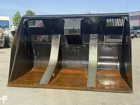 Attachments 2020 Caterpillar  (1)