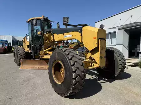 Osztályosok 2008 Caterpillar 14 M (3)