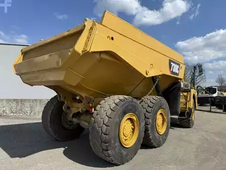 Articulated Dump Trucks 2015 Caterpillar 730 C (8)