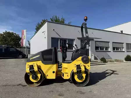 Tandemruller 2019 BOMAG BW 120 AD-5 (1)