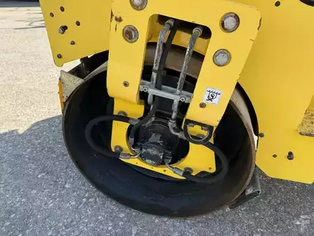 Tandemruller 2019 BOMAG BW 120 AD-5 (12)