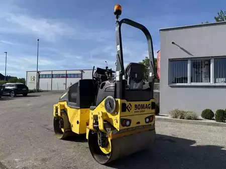 Tandemruller 2019 BOMAG BW 120 AD-5 (3)