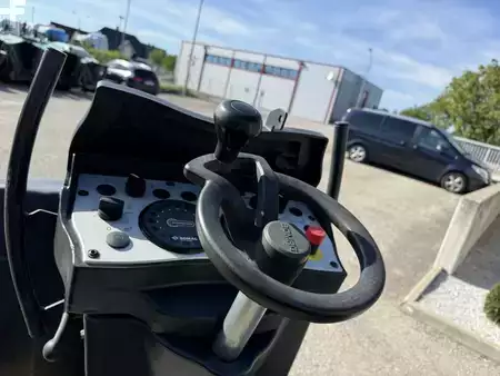 Tandemruller 2019 BOMAG BW 120 AD-5 (9)